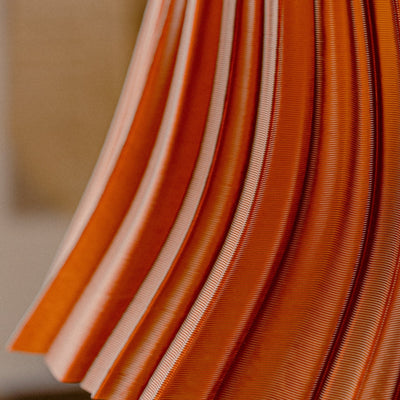 Pleat Wavy Table Lamp