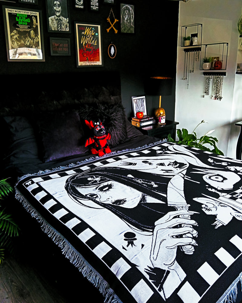 Dark Alice chess woven blanket by Warm People