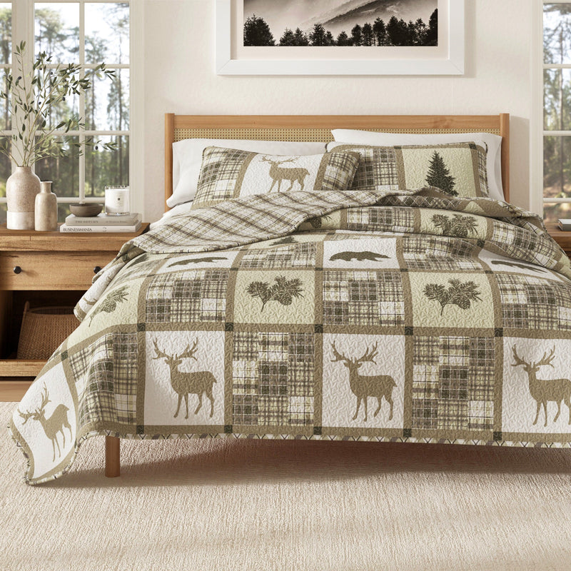 Lodge quilt from the Stonehurst collection in a cabin-style pattern