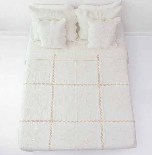 DaDa Bedding Elegant White Floral Beige Matelassé 100% Cotton Coverlet 5Pcs Bedspread Set - King Size (DXJ101796)